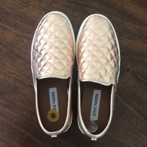 Steve Madden size 8 women's shoes.